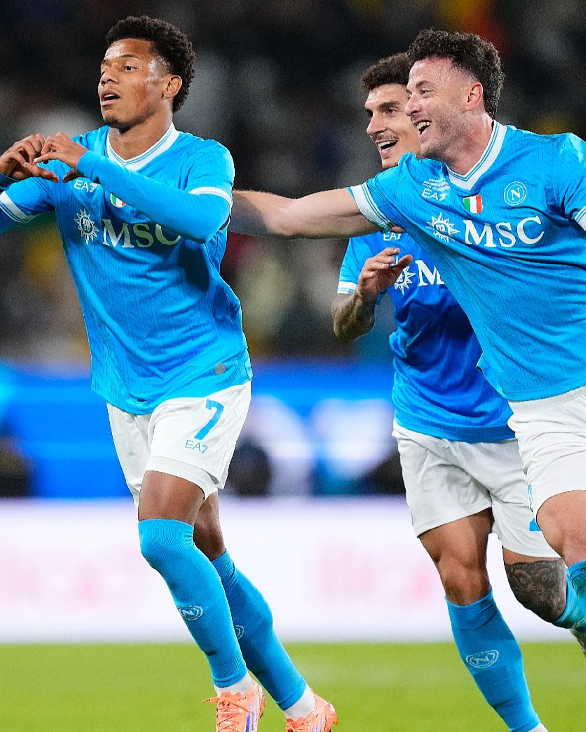 Antonio Conte’s First Trophy: David Neres Brace Sinks Bologna in Riyadh
